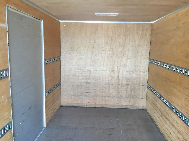 三菱ふそうキャンターアルミバン小型（2t・3t）[写真07]