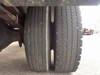 UDトラックスクオンアルミウイング大型（10t）[写真23]