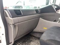 UDトラックスクオンアルミウイング大型（10t）[写真31]