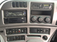 UDトラックスクオンアルミウイング大型（10t）[写真36]