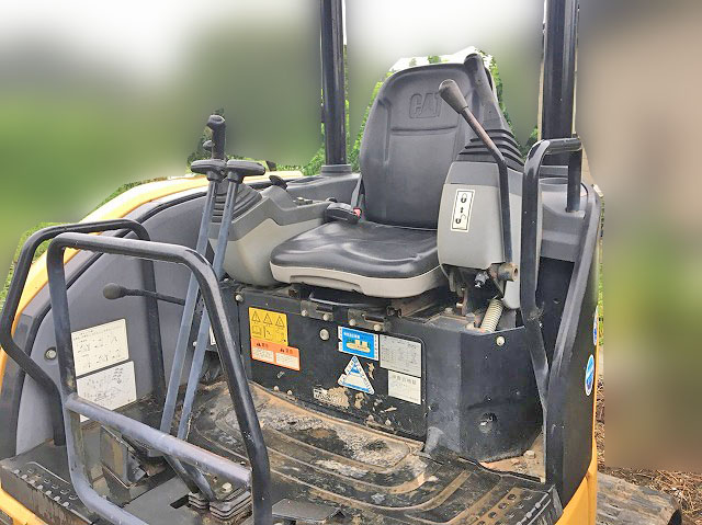 CATミニユンボ（ミニバックホー）[写真27]