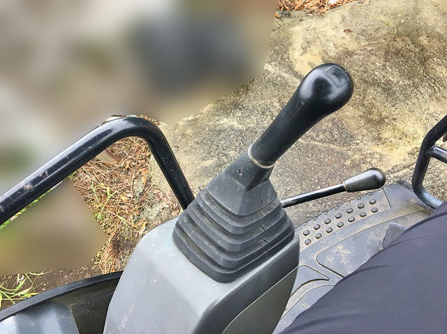 CATミニユンボ（ミニバックホー）[写真31]