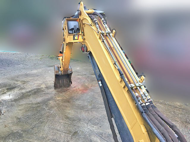 CATミニユンボ（ミニバックホー）[写真04]