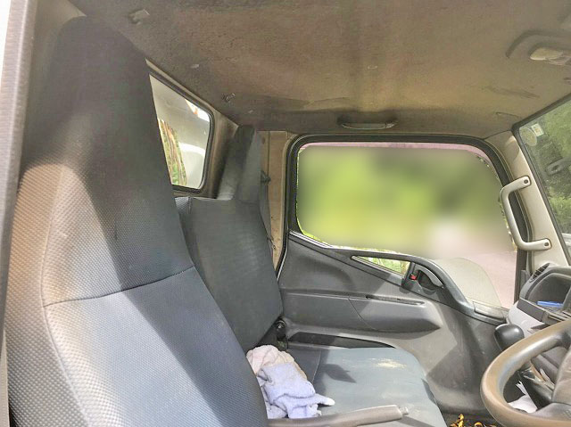 三菱ふそうキャンターダンプ小型（2t・3t）[写真28]