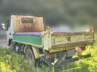 三菱ふそうキャンターダンプ小型（2t・3t）[写真05]
