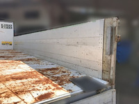 UDトラックスコンドルアルミブロック中型（4t）[写真10]