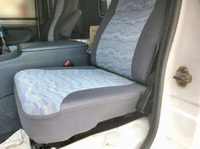 UDトラックスコンドルアルミブロック中型（4t）[写真23]