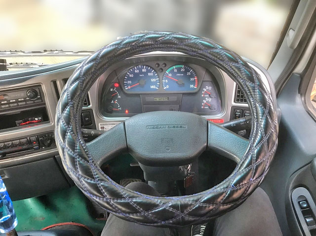 UDトラックスコンドルアルミブロック中型（4t）[写真30]