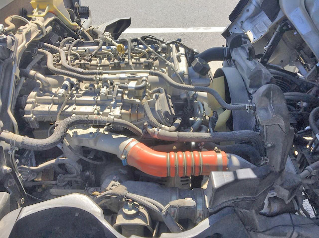 三菱ふそうキャンター平ボディ小型（2t・3t）[写真17]