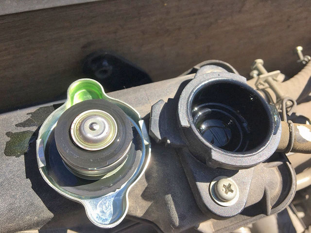 三菱ふそうキャンター平ボディ小型（2t・3t）[写真18]