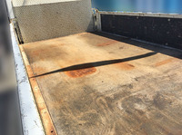 三菱ふそうキャンター平ボディ小型（2t・3t）[写真08]