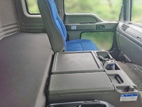 いすゞギガクレーン3段大型（10t）[写真16]