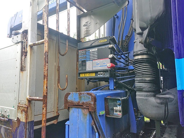 いすゞギガクレーン3段大型（10t）[写真08]