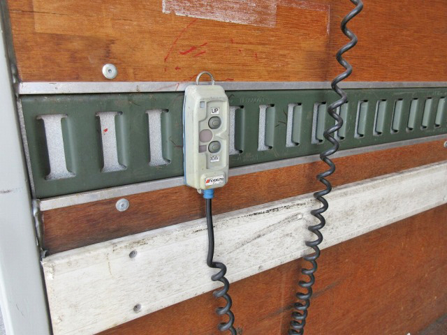 いすゞエルフアルミバン小型（2t・3t）[写真14]