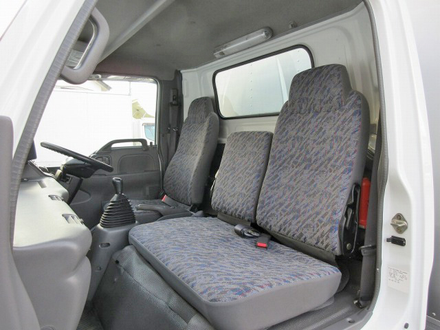 いすゞエルフアルミバン小型（2t・3t）[写真27]