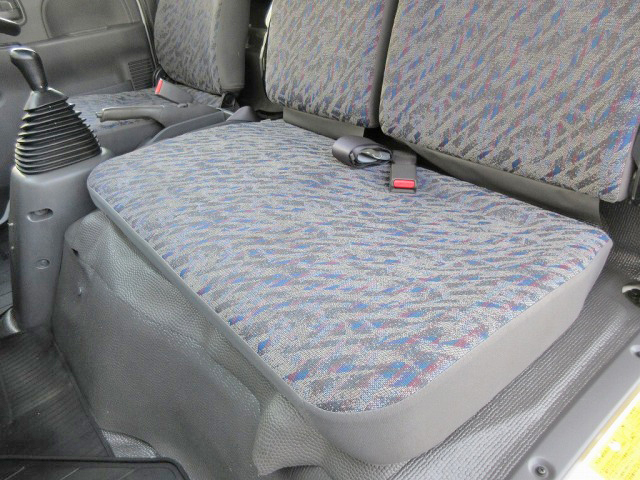 いすゞエルフアルミバン小型（2t・3t）[写真28]