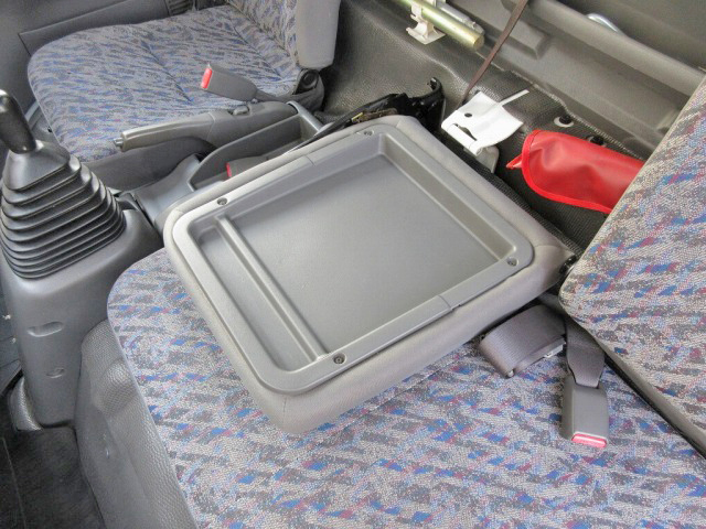 いすゞエルフアルミバン小型（2t・3t）[写真29]