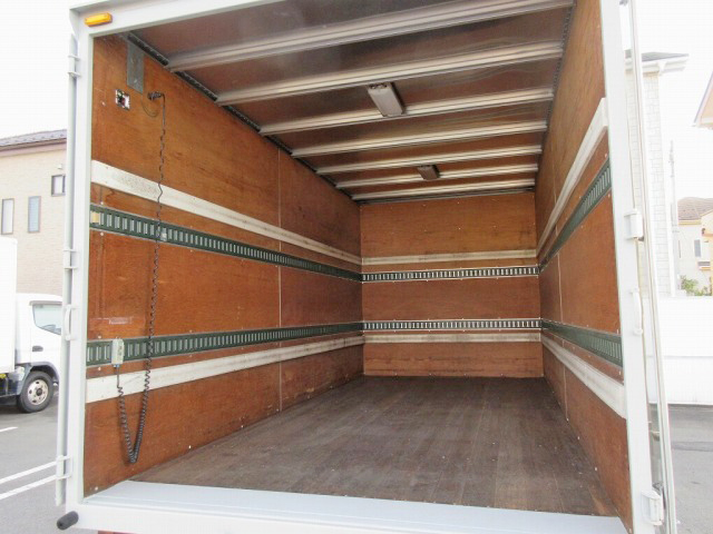 いすゞエルフアルミバン小型（2t・3t）[写真08]