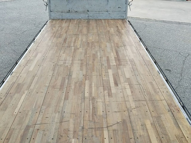 日野レンジャーアルミウイング中型（4t）[写真17]