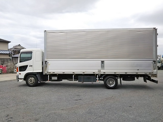 日野レンジャーアルミウイング中型（4t）[写真05]