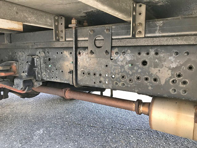 いすゞエルフアルミバン小型（2t・3t）[写真23]