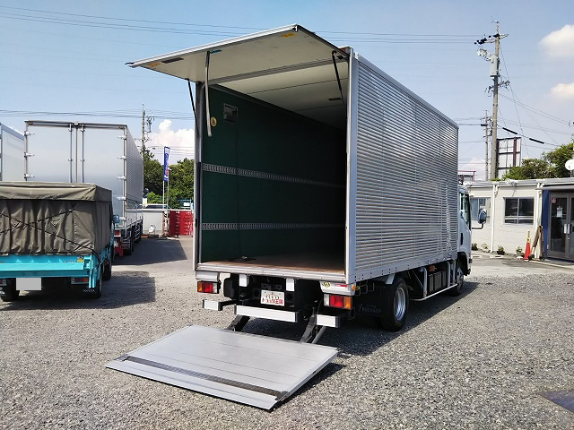 いすゞエルフアルミバン小型（2t・3t）[写真02]