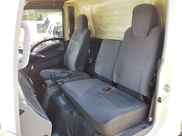 いすゞエルフアルミバン小型（2t・3t）[写真30]