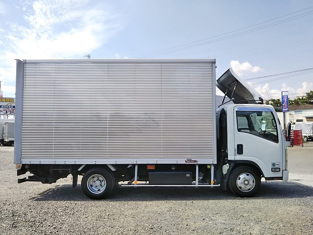 いすゞエルフアルミバン小型（2t・3t）[写真06]