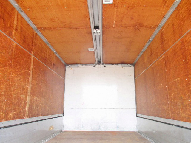 三菱ふそうキャンターアルミウイング小型（2t・3t）[写真08]