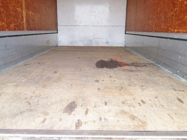 三菱ふそうキャンターアルミウイング小型（2t・3t）[写真09]