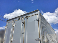 三菱ふそうキャンターアルミバン小型（2t・3t）[写真12]