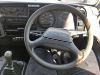 三菱ふそうキャンターアルミバン小型（2t・3t）[写真25]