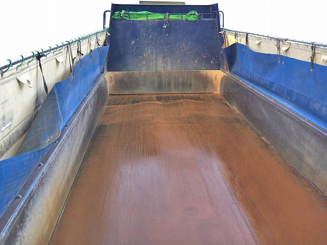 三菱ふそうスーパーグレートダンプ大型（10t）[写真09]