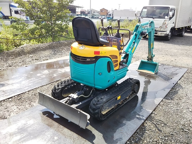 クボタミニユンボ（ミニバックホー）[写真03]