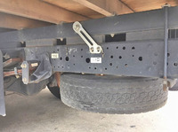 いすゞエルフユニック4段小型（2t・3t）[写真24]