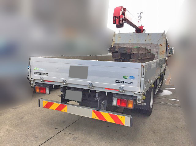 いすゞエルフユニック4段小型（2t・3t）[写真03]