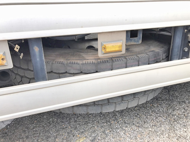 日野プロフィアトレーラーヘッド（トラクターヘッド）大型（10t）[写真17]