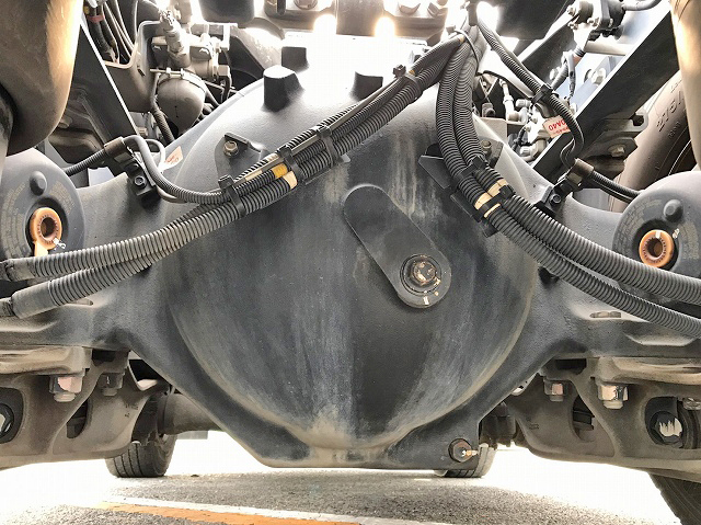 日野プロフィアトレーラーヘッド（トラクターヘッド）大型（10t）[写真20]