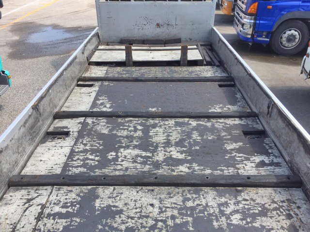 日野レンジャーアルミブロック中型（4t）[写真11]