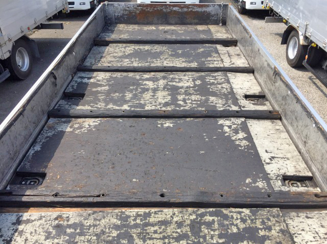 日野レンジャーアルミブロック中型（4t）[写真12]