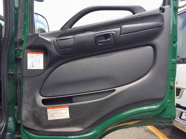 日野レンジャーアルミブロック中型（4t）[写真29]