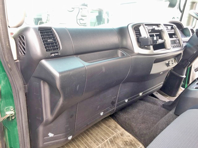 日野レンジャーアルミブロック中型（4t）[写真30]