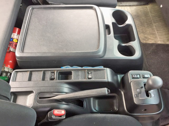 日野レンジャーアルミブロック中型（4t）[写真38]