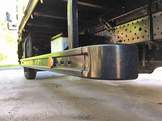 いすゞエルフアルミブロック小型（2t・3t）[写真17]