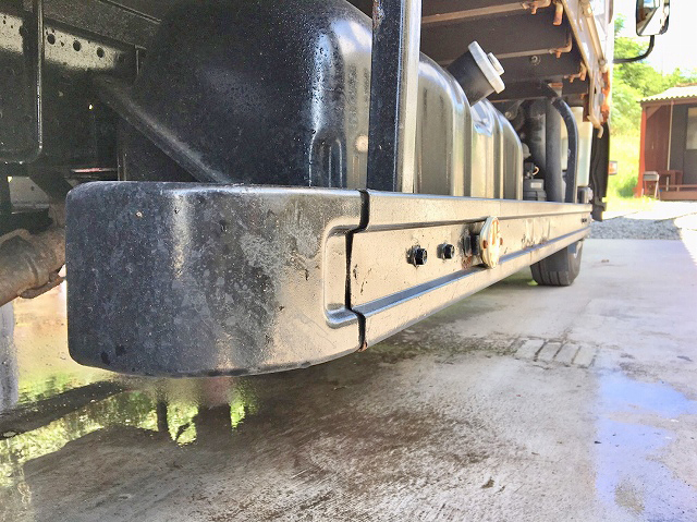 いすゞエルフアルミブロック小型（2t・3t）[写真18]