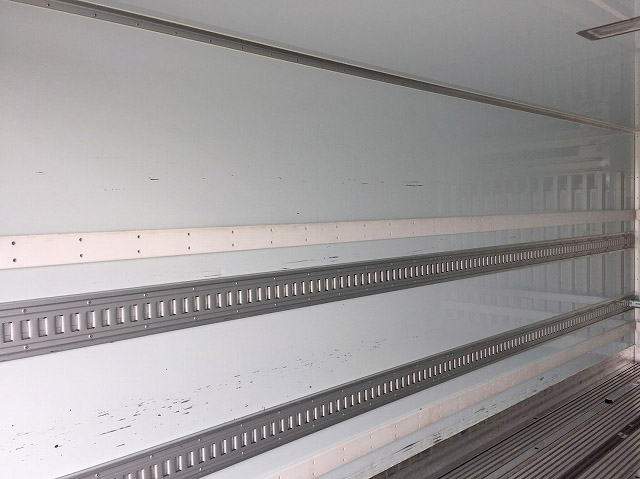 日野レンジャー冷凍車（冷蔵車）中型（4t）[写真12]