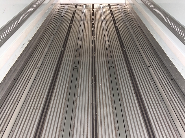 日野レンジャー冷凍車（冷蔵車）中型（4t）[写真15]