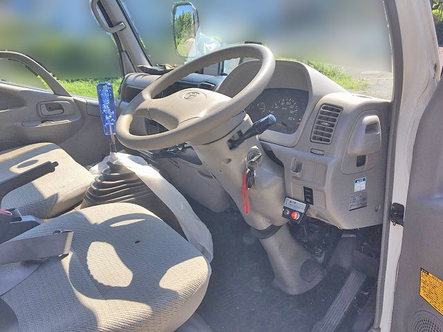 トヨタダイナ平ボディ小型（2t・3t）[写真19]