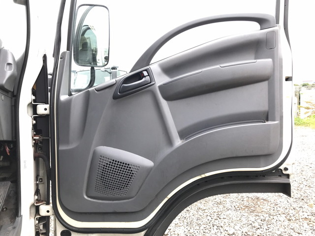 いすゞエルフアルミバン小型（2t・3t）[写真27]