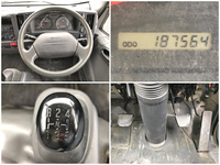 いすゞエルフアルミバン小型（2t・3t）[写真33]